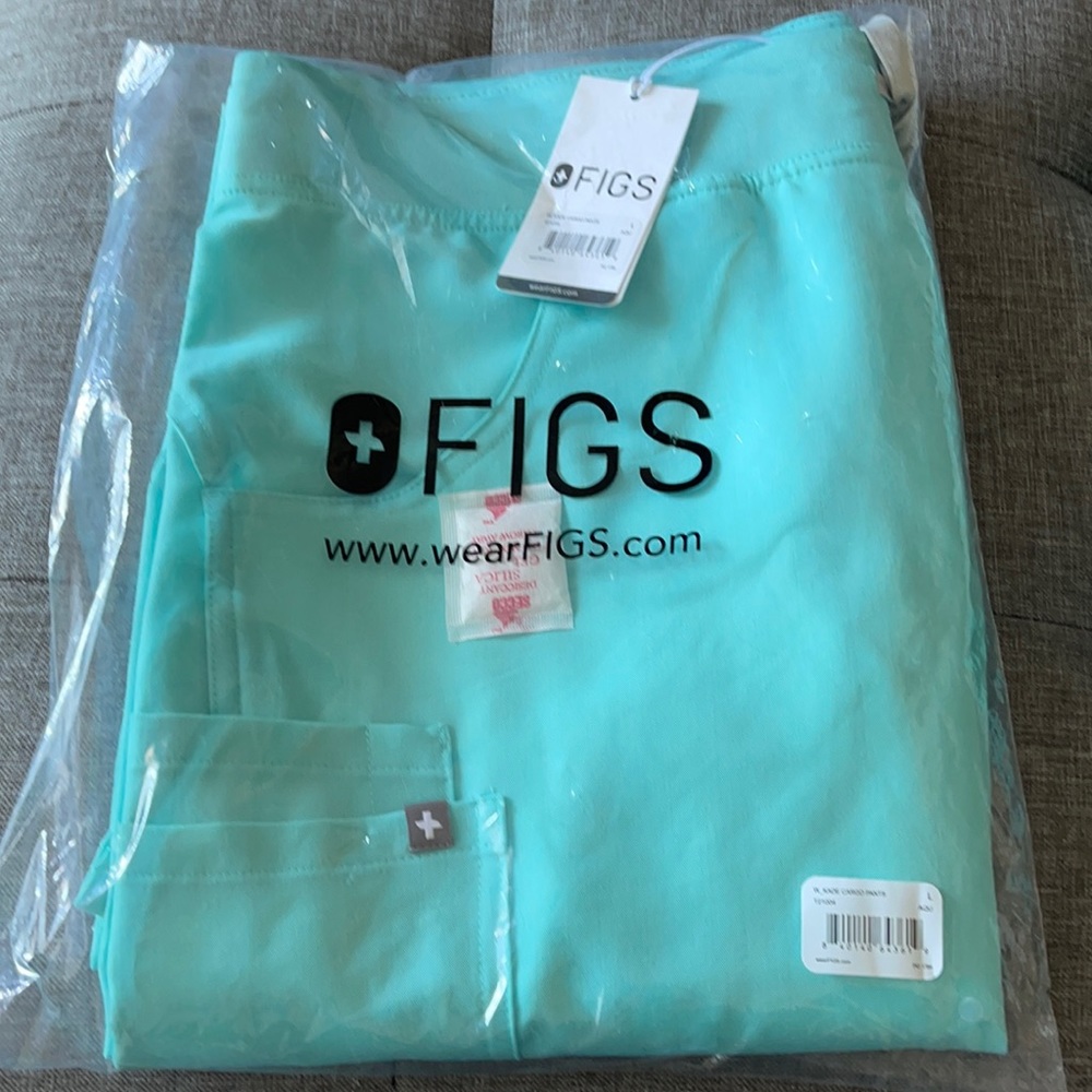 Figs women’s Kade scrub pants, large, new in bag